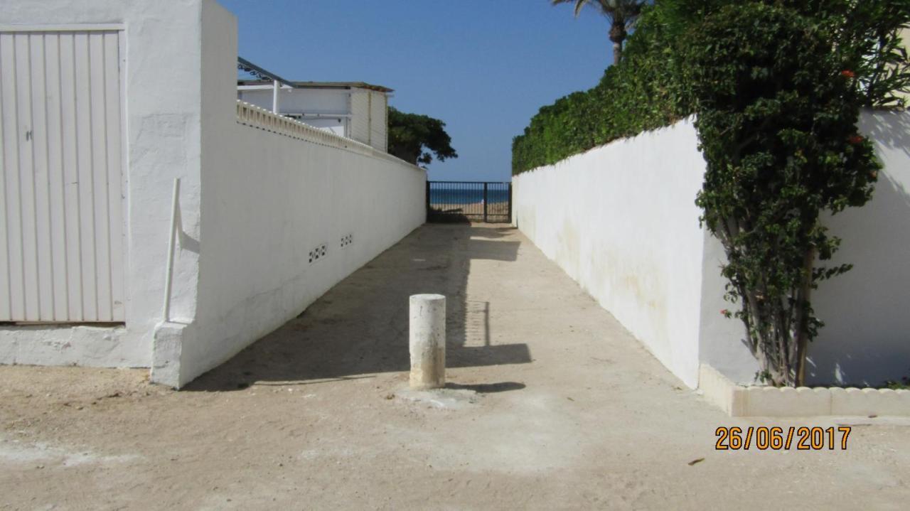 Planta baja primera linea de playa las marinas con acceso al mar Dénia Exterior foto