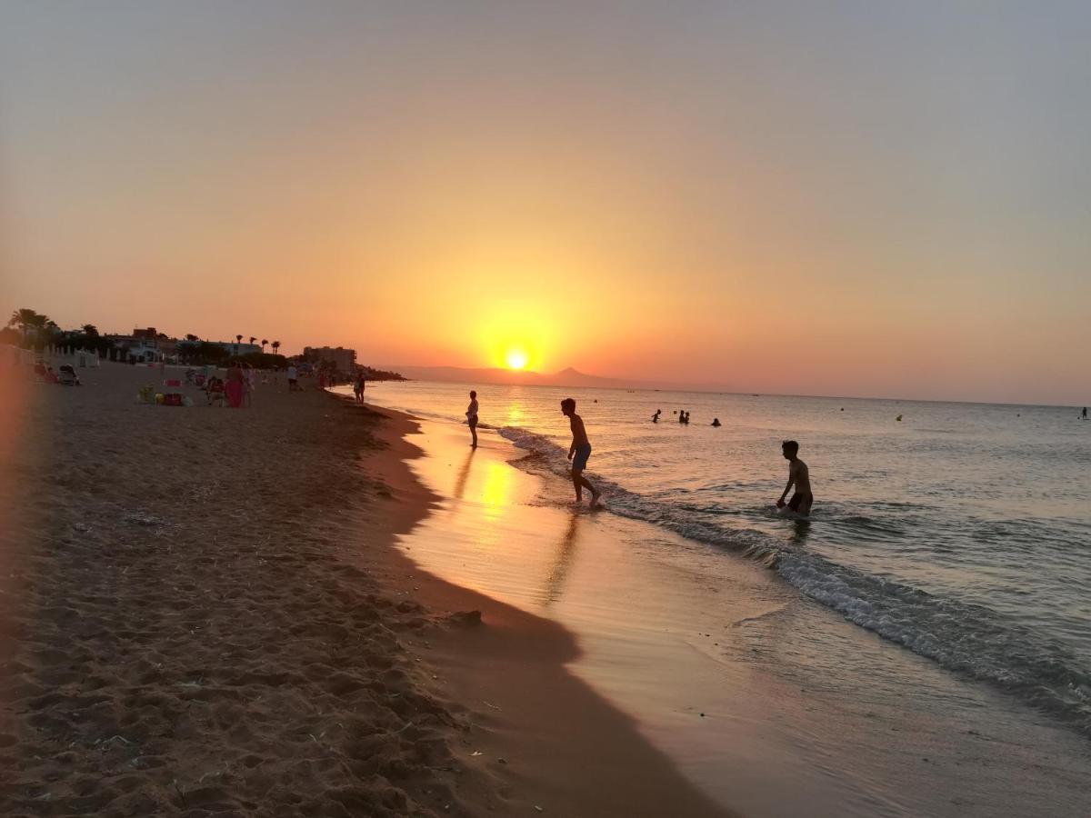 Planta baja primera linea de playa las marinas con acceso al mar Dénia Exterior foto